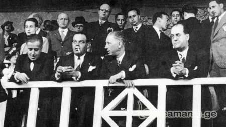 პრეზიდენტი სუნიოლი (სიგარეტით) ხენერალიტეტის პრეზიდენტთან, ლუის კომპანისთან ერთად ლეს კორტსზე, 1936 წლის 31 მაისს