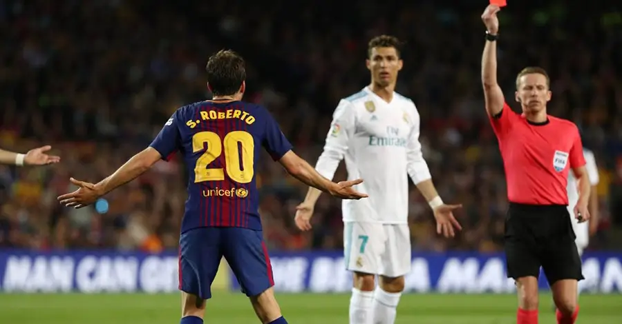 ბარსელონას თამაშის მსაჯი ტრავმის გამო შეიცვალა