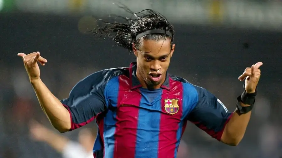 დღეს რონალდინიოს დაბადების დღეა!