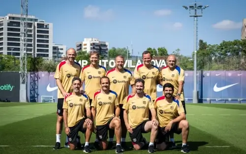 ფლიკის შტაბს ტიტულებისთვის 30,000 ევრო ბონუსს გადაუხდიან