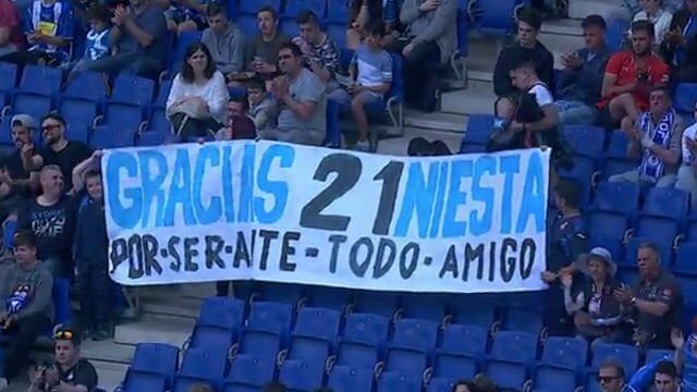 “ესპანიოლის” გულშემატკივრებმა ინიესტას პატივი სცეს